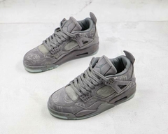 KAWS X AIR JORDAN 4 GREY - comprar online