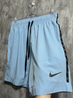 BERMUDA NIKE PREMIUM na internet