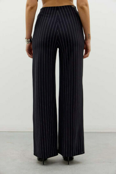 calça listrada Triton 0021405910 na internet