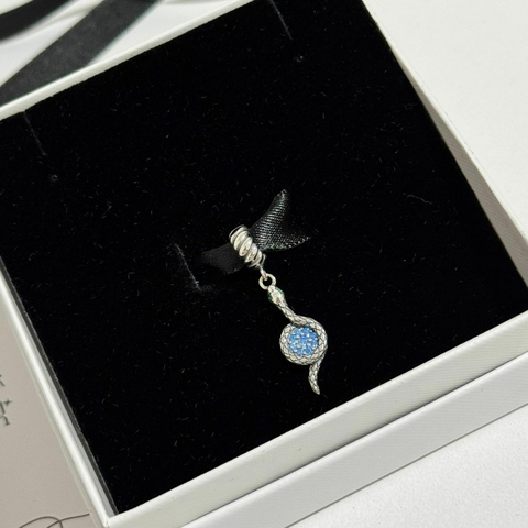 Berloque de Cobra Cravejada em Prata 925 - comprar online