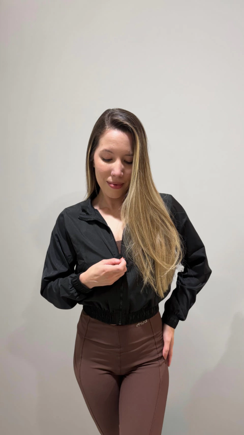 Corta Vento - Preto - comprar online