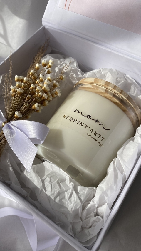 caixa personalizada Vela Aromática 210g Mom- Lavanda e Vanilla - Floral Adocicado