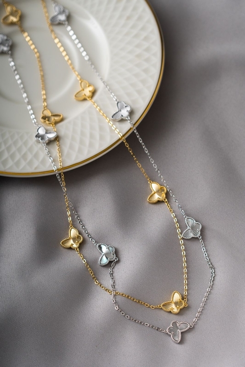 Colar borboletas dourado