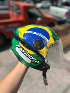 Casco brasil negro