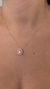 Colar com pingente gota zircônia branca