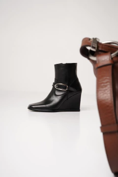 BOTA AMBER (BVH603) en internet