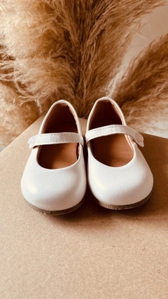 BALERINA BLANCA (00037)
