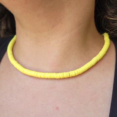 amarelo