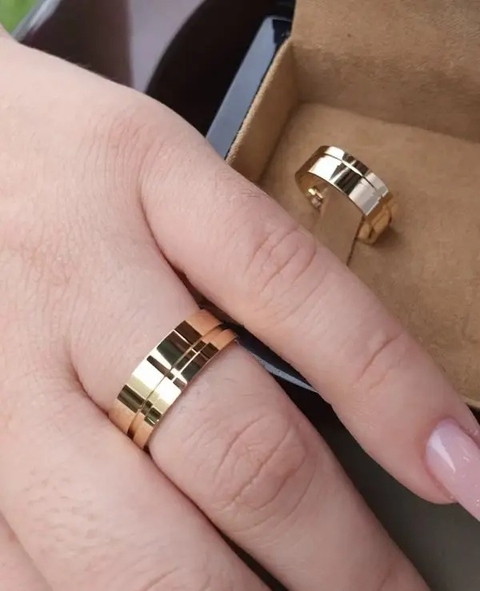 Par de Aliança em Moeda Antiga + Anel Solitário - comprar online