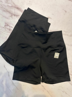 CALZA SHORT CARLA