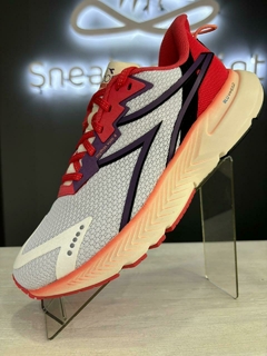 DIADORA MYTHOS BLUSHIELD VOLO 4 W