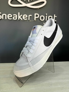 NIKE BLAZER LOW '77