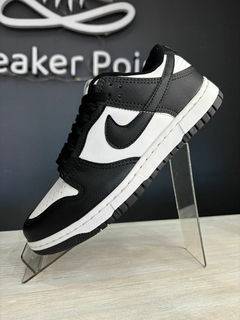 NIKE SB DUNK LOW NEGRO Y BLANCO en internet