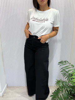 Imagen de Remera Indeleble