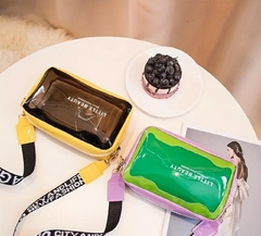 Bolso de maquillaje, verde con correa. - comprar online
