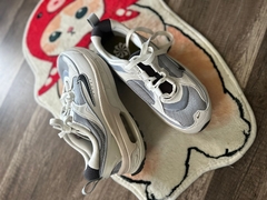 Tenis Nike Air Max Bliss