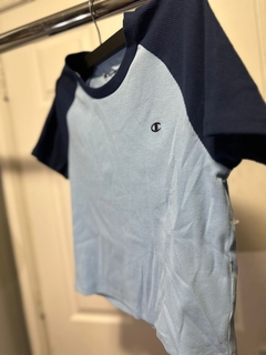 Camiseta Champion en internet