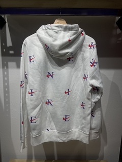 Buso Nike en internet