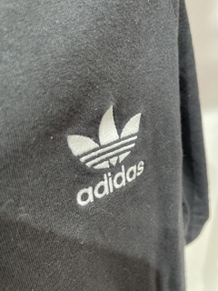 Camiseta Adidas en internet