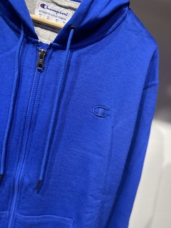 Chaqueta Champion en internet
