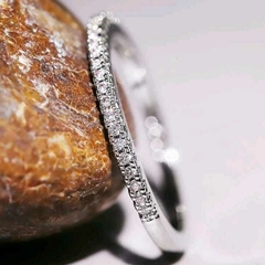Anillo Elegante Zirconia de plata.