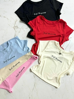 Banner de la categoría Remeras/ Tops/ Camisas