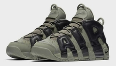 Nike Uptempo en internet