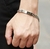 Pulseira de aço inoxidável personalizada na internet