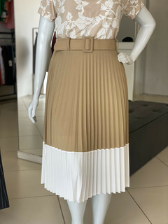 SAIA MIDI PLISSADA BICOLOR COM CINTO - loja online