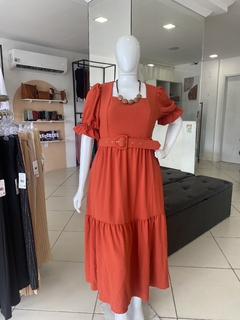 VESTIDO NATALY MAX MIDI DUNA COM CINTO TERRACOTA; - comprar online