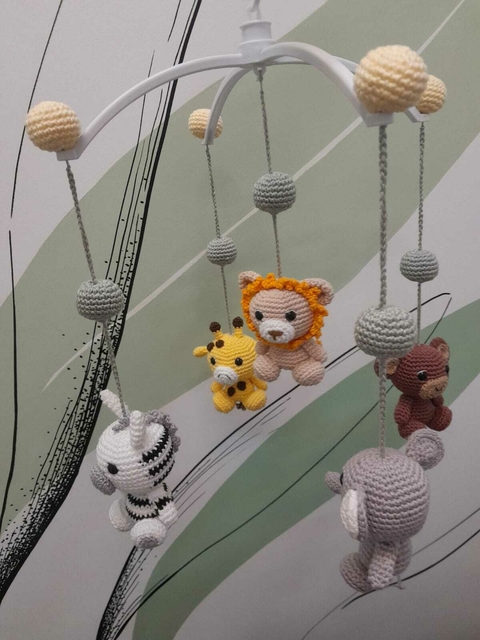 Móbile Amigurumi Safari musical (Pronta entrega)