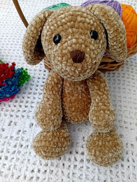 Cachorro pelúcia cor caramelo
