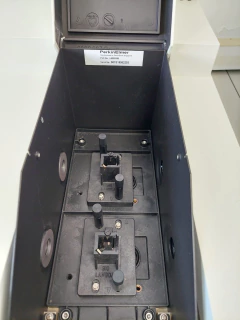Espectrofotómetro UV Vis Lambda 25 Perkinelmer - comprar online