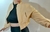 BOMBER CORTA BEIGE en internet