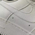 Air Force “Triple White” na internet