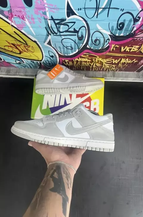 Nike dunk low Branco/Cinza - comprar online