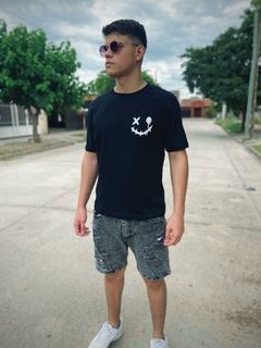 Remera oversize carita - comprar online