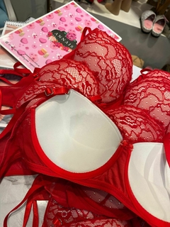 Conjunto encaje tull con base 85 al 100 Rojo Edición limitida 2x1 - comprar online
