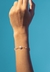 Pulseira de Pérola em Forma de Concha Banhada a Ouro 18K