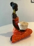 Africana Con Bandeja Pintada A Mano Artesanal De Yeso 25cm de Altura - tienda online