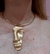 Broche Modern Face na internet