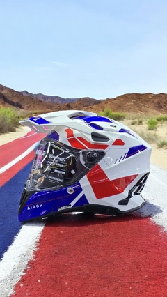 Casco Airoh commander 2