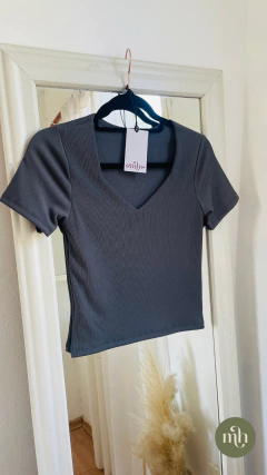 REMERA RUFINA - EMHE indumentaria