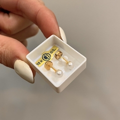 Aros Abridores Ch Perlas Cultivadas 4mm Oro 18kts - comprar online
