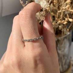 Anillo sin fin con cristales – Plata 925