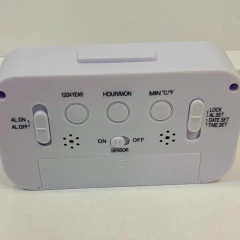 Reloj Despertador Digital a Pilas Color Blanco - comprar online