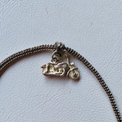 Dije Charm Pando Moto- Plata 925
