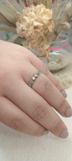 Anillo infinito con cristales- Plata 925 - comprar online