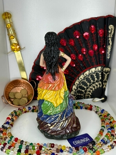 IMAGEM UMBANDA - CIGANA SAIA COLORIDA | GESSO | 20CM - comprar online