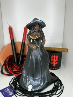IMAGEM UMBANDA - POMBAGIRA COM CHAPÉU | GESSO | 20CM